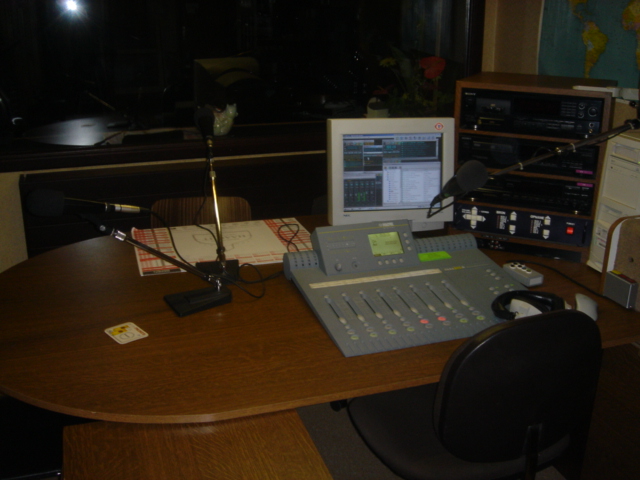 Radio Telstar - studio