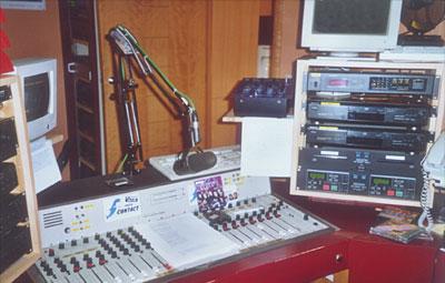 Radio Baccara 106,30 MHz - Sint-Truiden - jaren 90